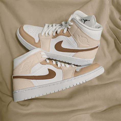 nike jordan 1 damen beige|jordan 1 mid women's.